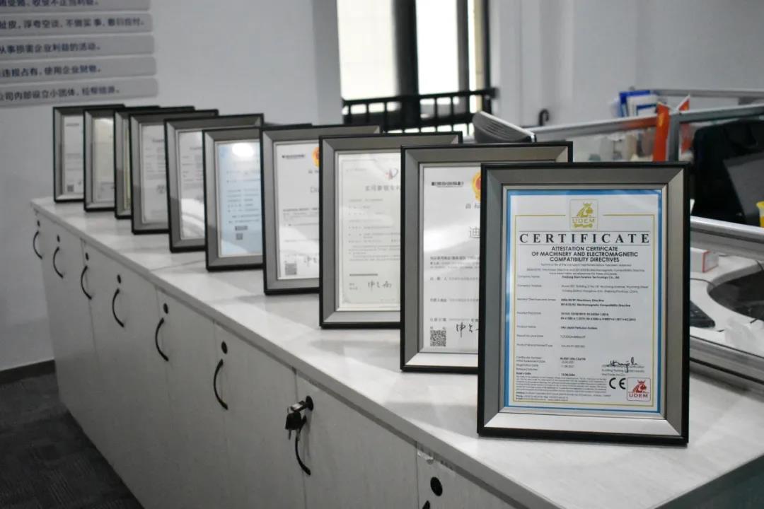 1634176224208013324.jpg 33.jpg