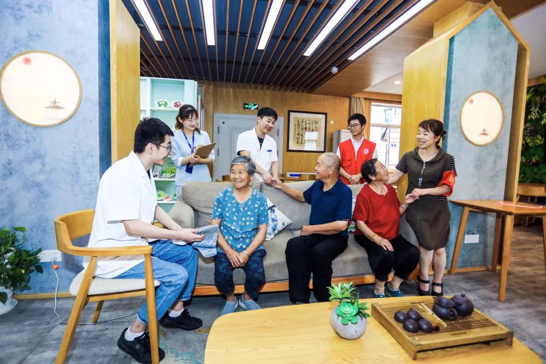 1644458890097031296.jpg 6.jpg