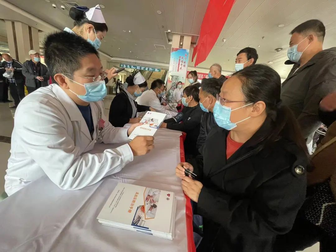 1665479835639067956.jpg 2.jpg